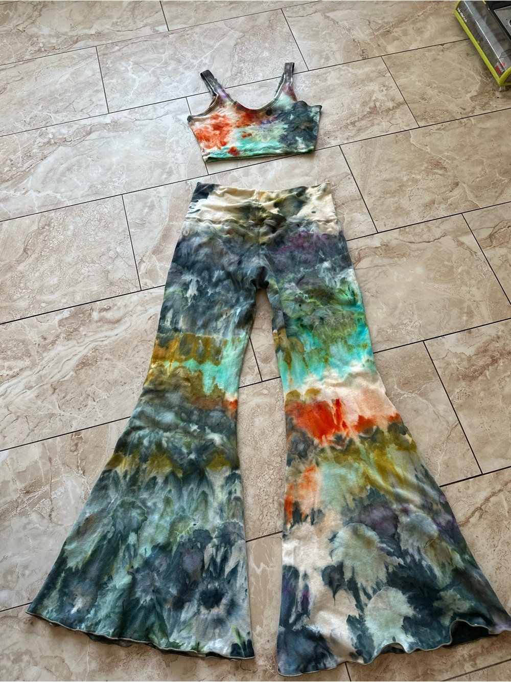 Tie-Dye cotton Crop Top & Flare Pants Set - Multicolor size large teeki fit - Picture 10 of 16